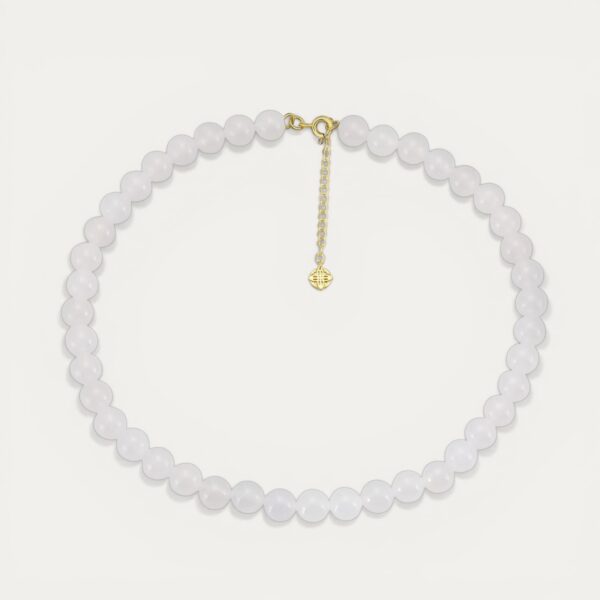 שרשרת Shely אוניקס מאבני חן טבעיות בגודל 8 מ"מ עם סוגר כסף 925 בציפוי זהב 14 קארט