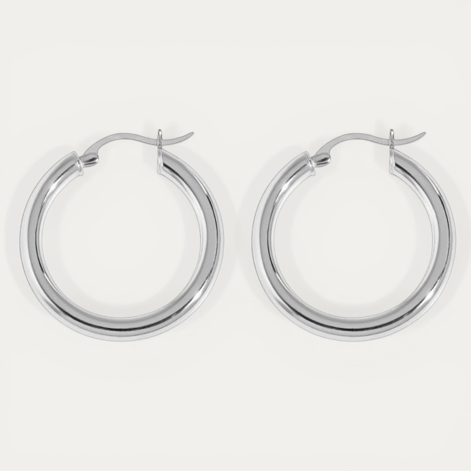 IMG_5591.JPG עגיל חישוק כסף 925 בגודל 30 מ"מ – זמין גם בציפוי זהב 14 קראט