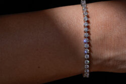 צמיד טניס Trio בעיצוב קלאסי