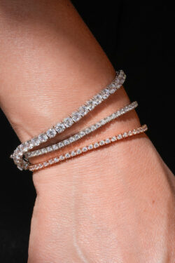 צמיד טניס Lori על פרק היד