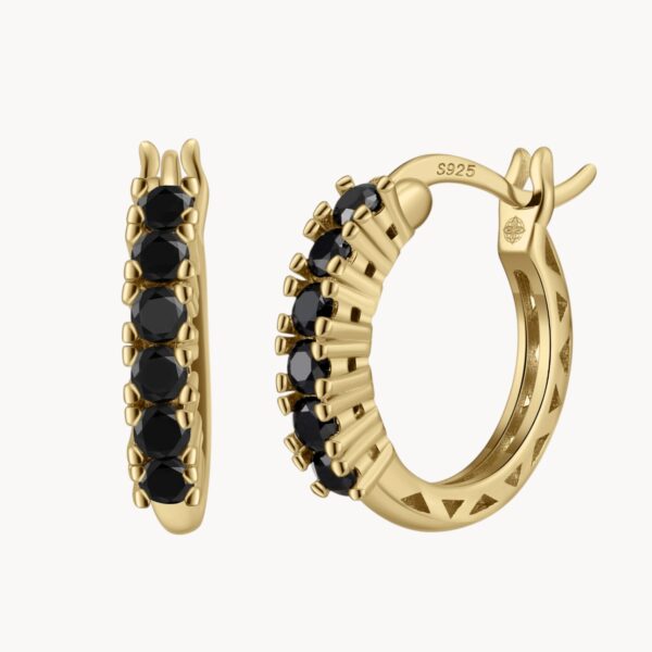 עגיל Nana Gold מכסף 925 בציפוי זהב 14 קראט עם שיבוץ של 6 אבני מואסיניט שחורות נוצצות