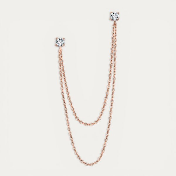 עגיל שרשרת לשתי חורים עשוי כסף 925 בציפוי רוז גולד בשיבוץ יהלומי מואסינייט
