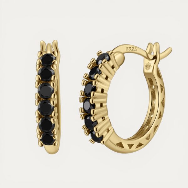 עגיל Nana Gold מכסף 925 בציפוי זהב 14 קראט עם שיבוץ של 6 אבני מואסיניט שחורות נוצצות