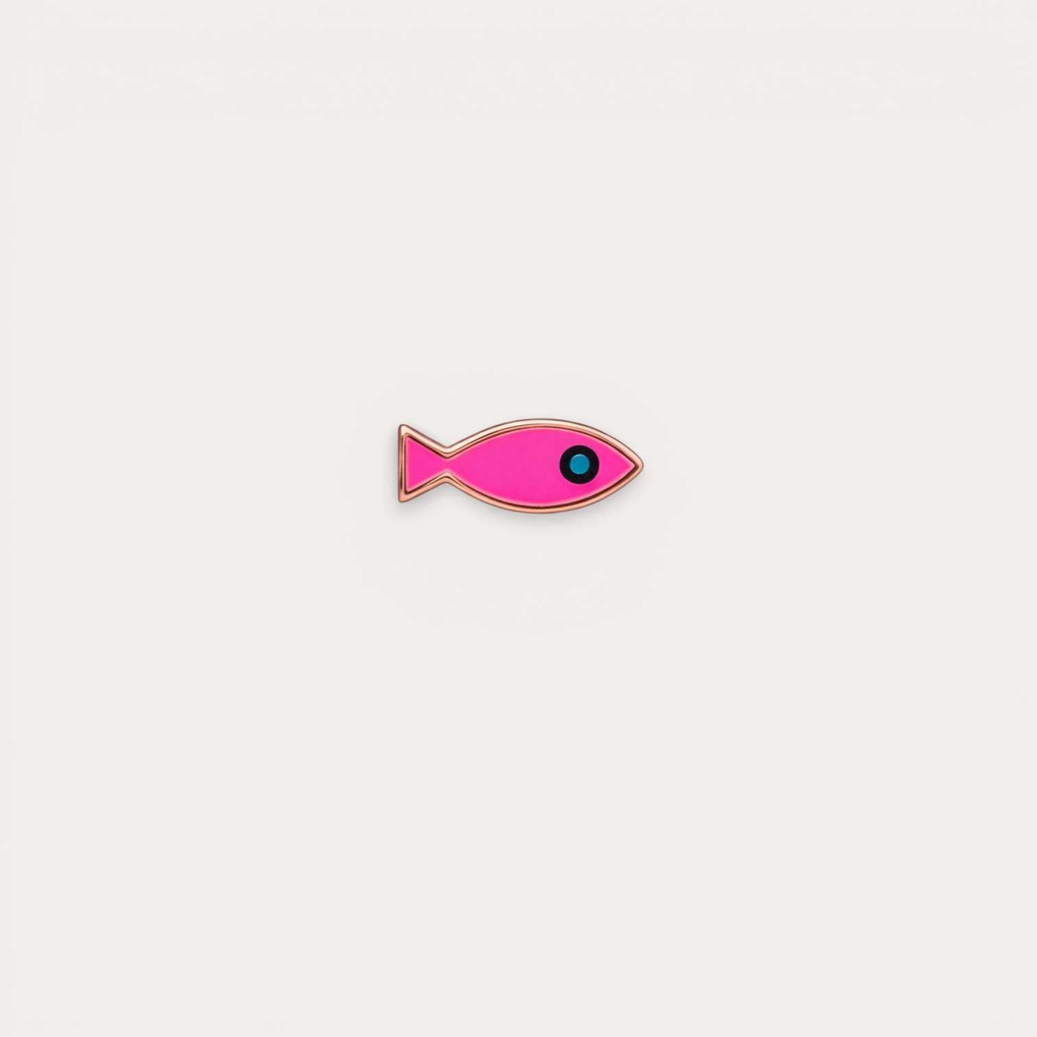 IMG_5715 עגילי pink fish צמודים בצורת דג ורוד
