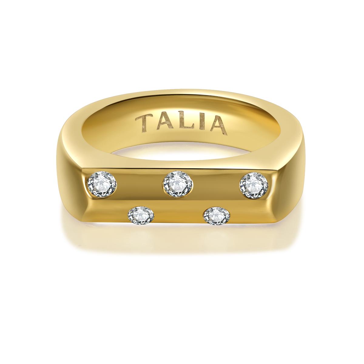 ImageToStl.com_2 טבעת Lumière בציפוי זהב 14K בעיצוב משולש עם 5 אבני מואסיניט