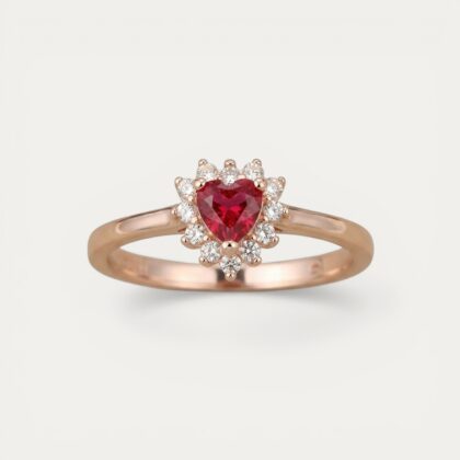 Amour Ring - טבעת לב רוז גולד משובצת אבן ורודה כהה