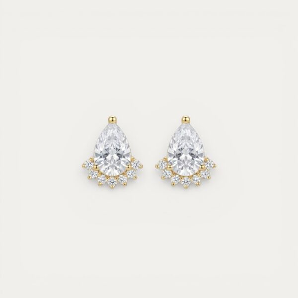 Gold Royal Pear Earrings - זוג עגילי טיפה וכתר בציפוי זהב משובצים זרקונים