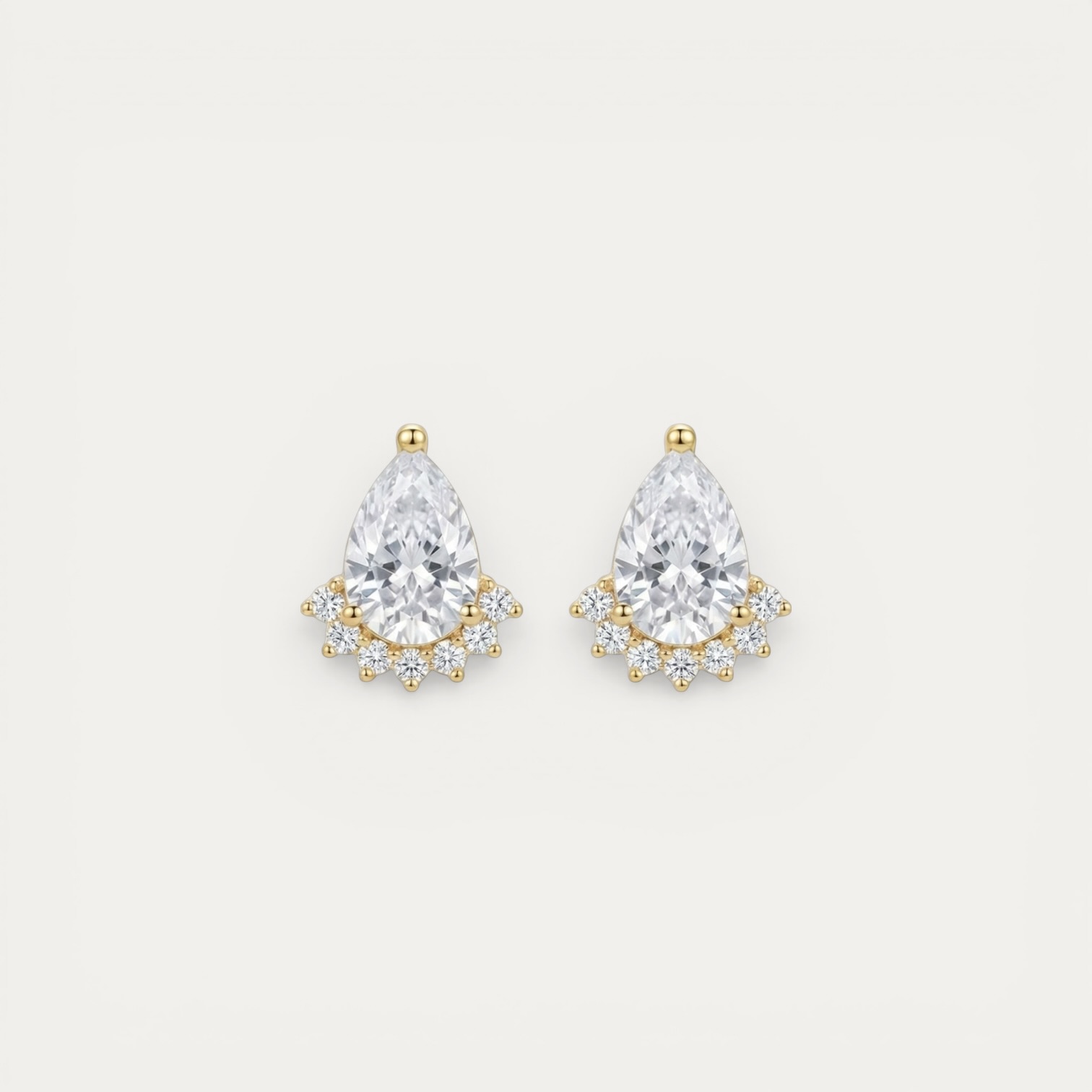 IMG_5284.JPG Gold Royal Pear Earrings - זוג עגילי טיפה וכתר בציפוי זהב משובצים זרקונים