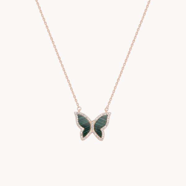 Emerald Butterfly Rose - שרשרת כסף בציפוי רוז גולד עם תליון פרפר ירוק וזרקונים