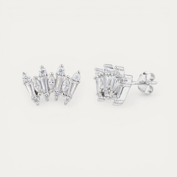 Royal Crown Silver Studs - עגילים צמודים כסף בצורת מניפה משובצת זרקונים