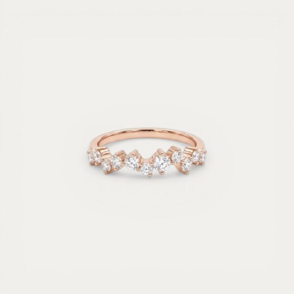 טבעת זירקונים רוז גולד מפלדת אל חלד משולבת אבני 2 מ"מ ו-3 מ"מ - TALIA