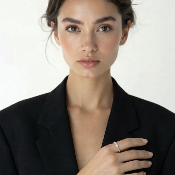 טבעת מרקיזה כסף על היד למראה קלאסי וחגיגי - TALIA