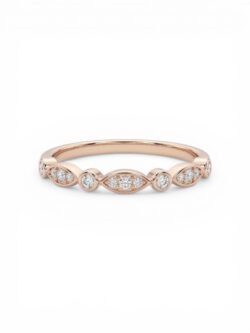 טבעת מרקיזה רוז גולד מפלדת אל חלד בעיצוב שורת אבנים עגולות ומשובצות - TALIA