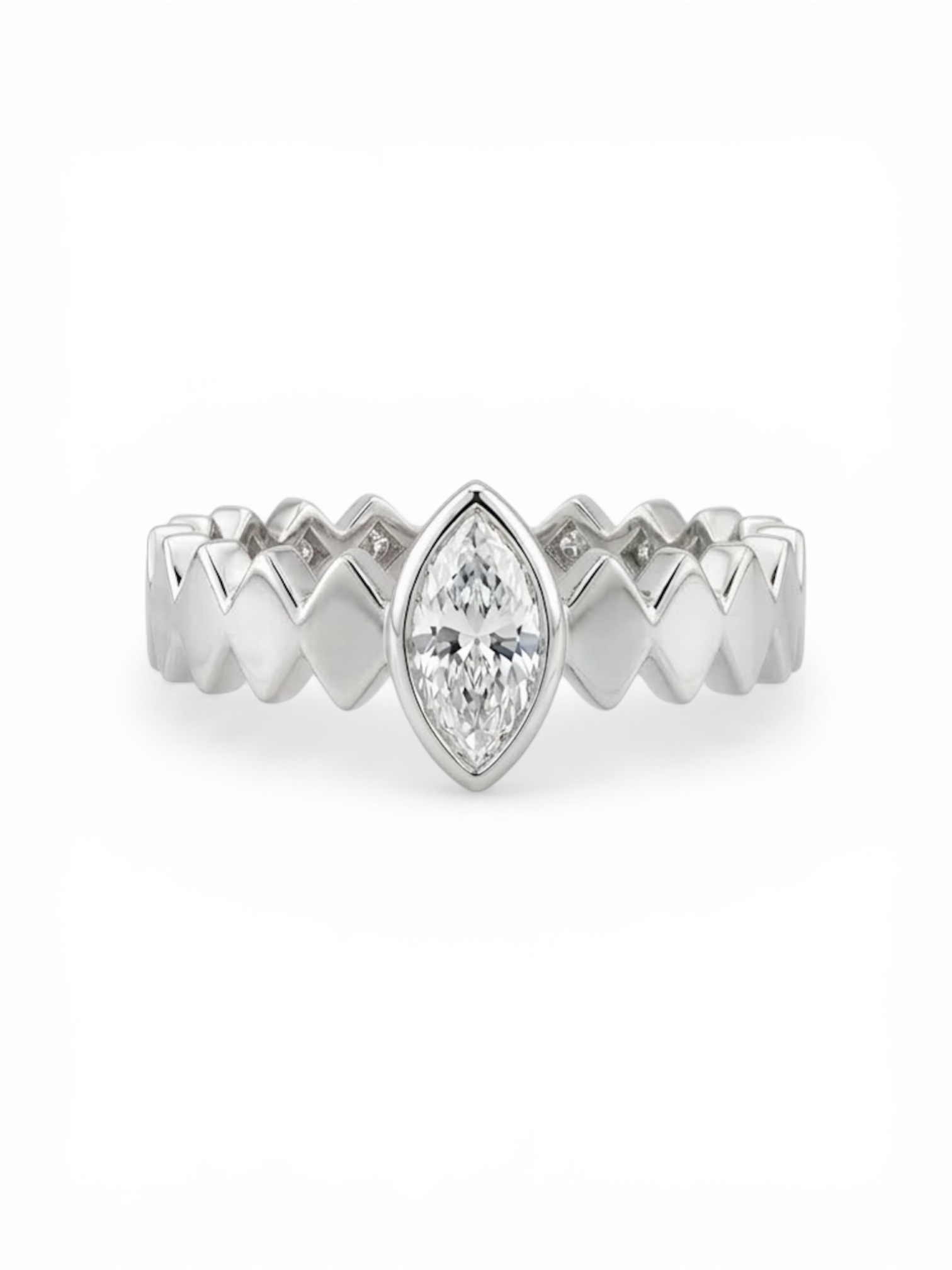 Photoroom_20260310_201505 טבעת כסף 925 עם אבן מרקיזה וחישוק מעויינים גיאומטרי - TALIA