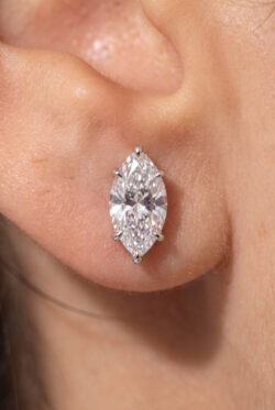 ⁦עגיל Marquise Moissanite Studs⁩ – תמונה ⁦2⁩