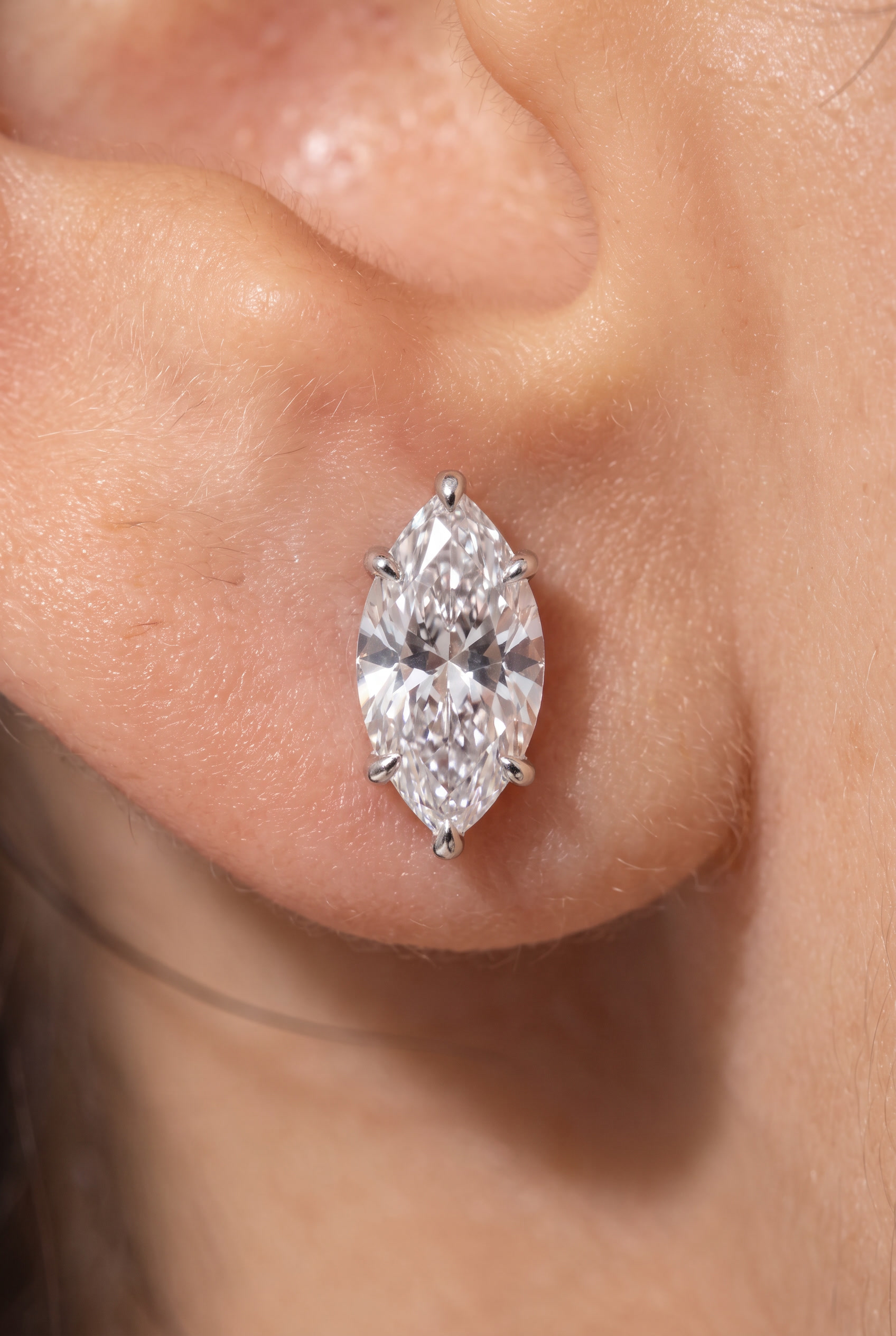 ⁦עגיל Marquise Moissanite Studs⁩ – תמונה ⁦2⁩